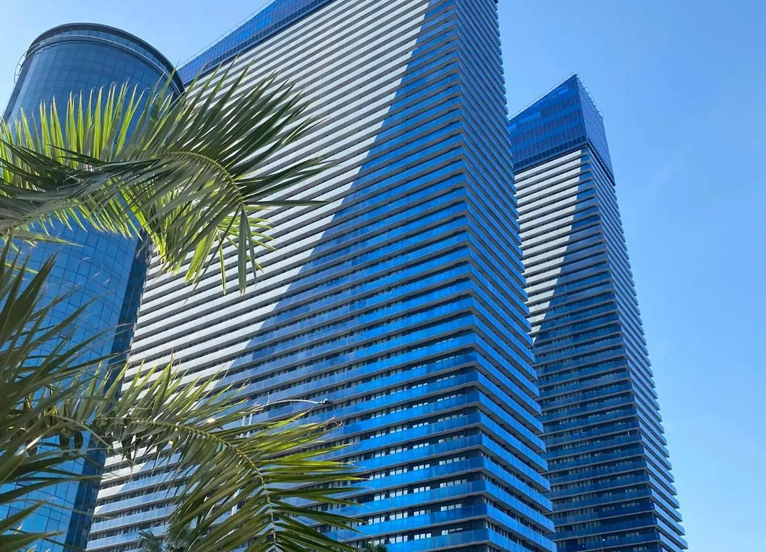 Luxury Panorama Sea View Apartment & Central Батуми 0*,  Грузия